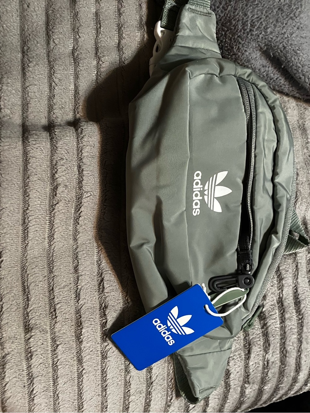 adidas Olive Trefoil Belt Bag in Green